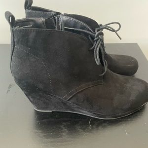 Black wedge booties size 10